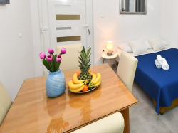 Apartmani    ROBERT Gradac